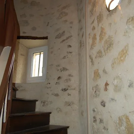 Lägenhetshotell Sur Sarthe 3*